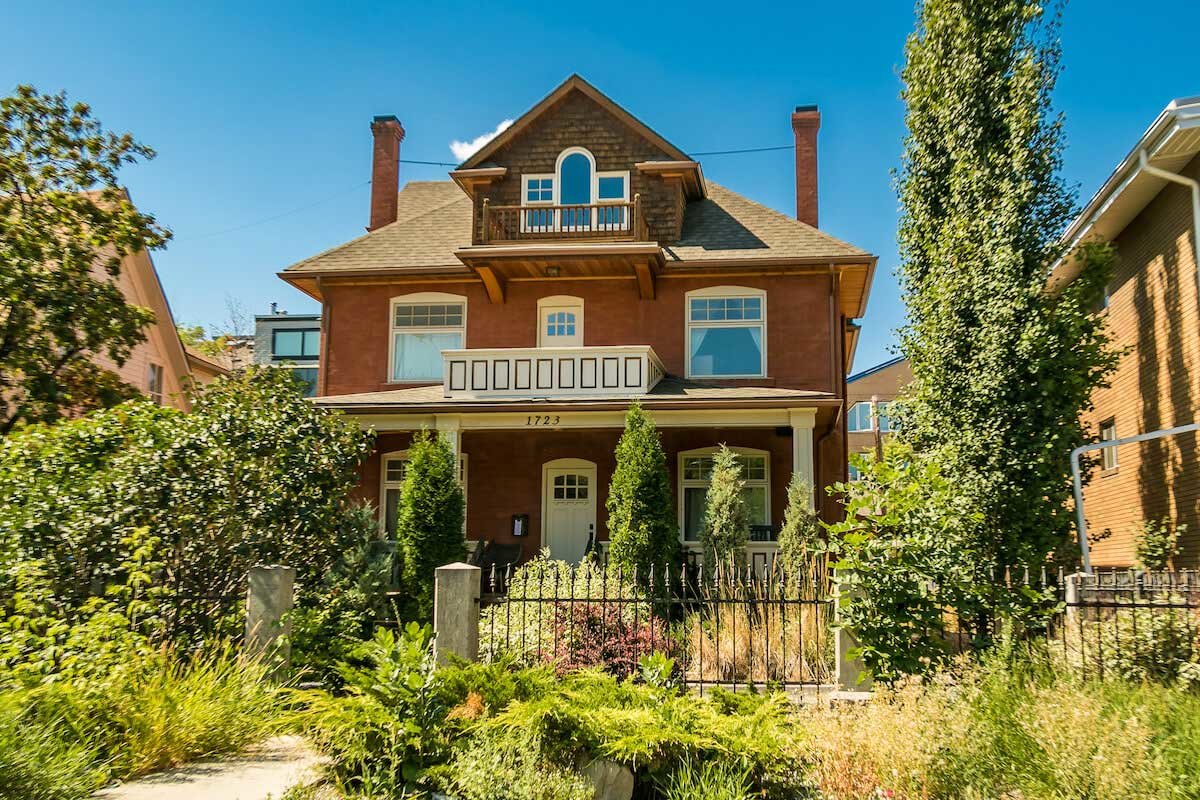 A Detached Home in the Walkable Lower Mount Royal Neighbourhood in Calgary
